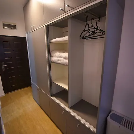 Urban Apartment Ni Екстериор снимка