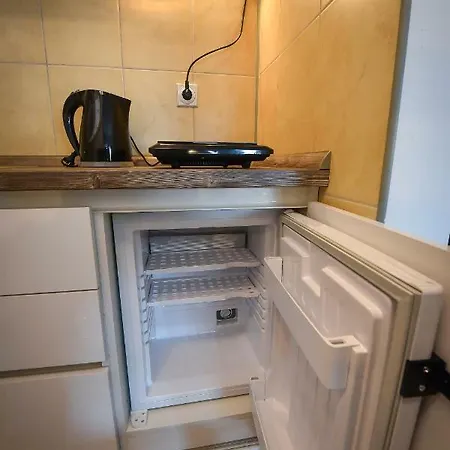 Urban Apartment Ni Екстериор снимка